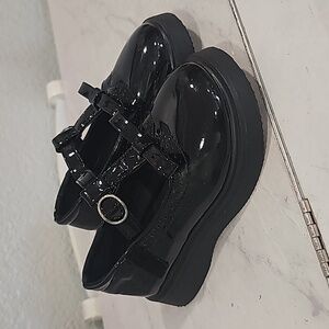 Black dress shoes little kid size 28 which is a size 11 kids